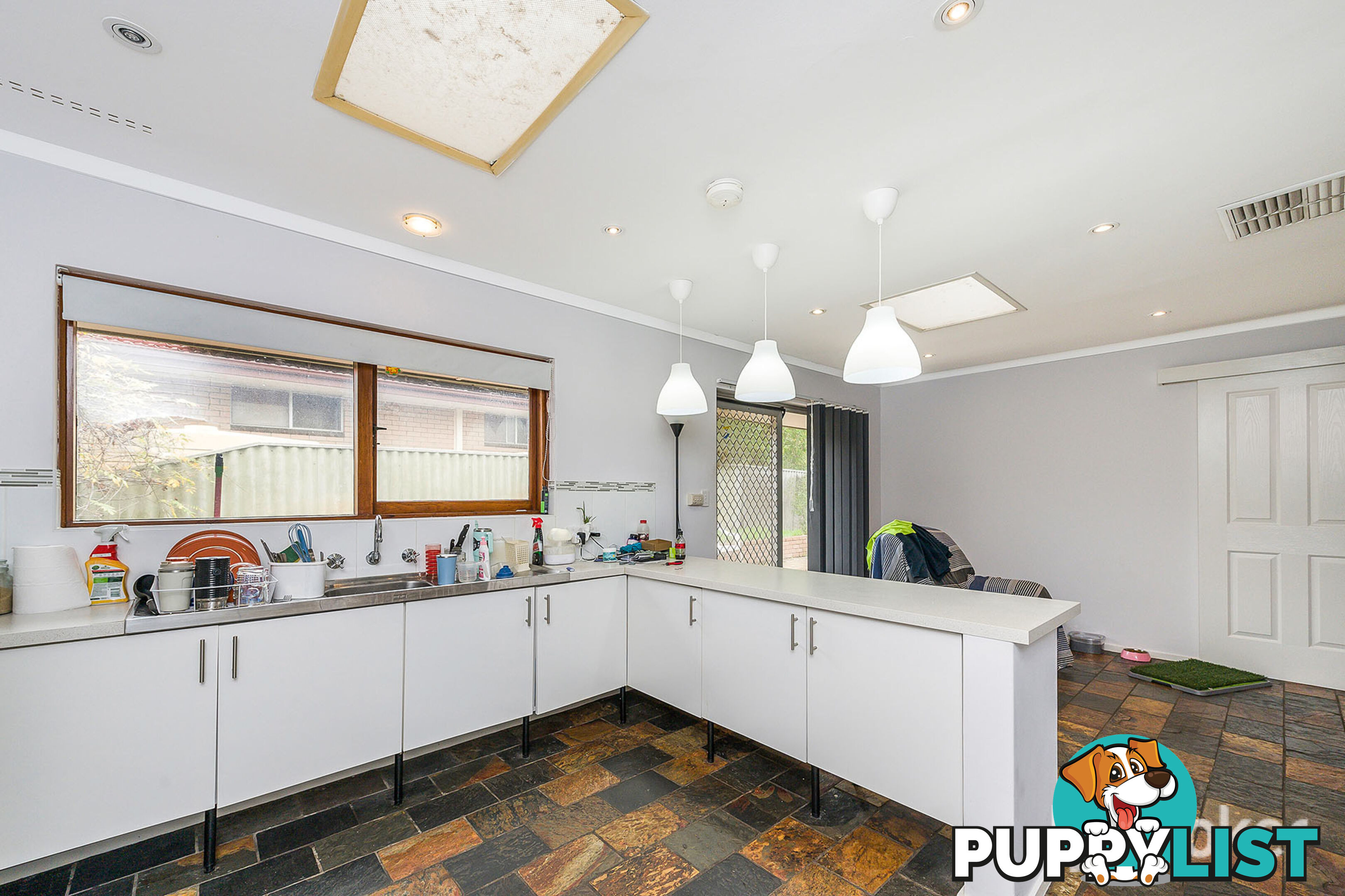 2 Camborne Way THORNLIE WA 6108
