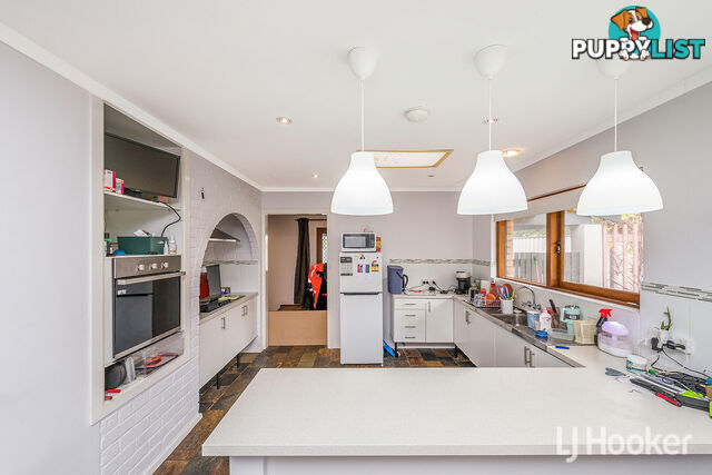 2 Camborne Way THORNLIE WA 6108