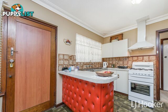 19 Coops Avenue THORNLIE WA 6108