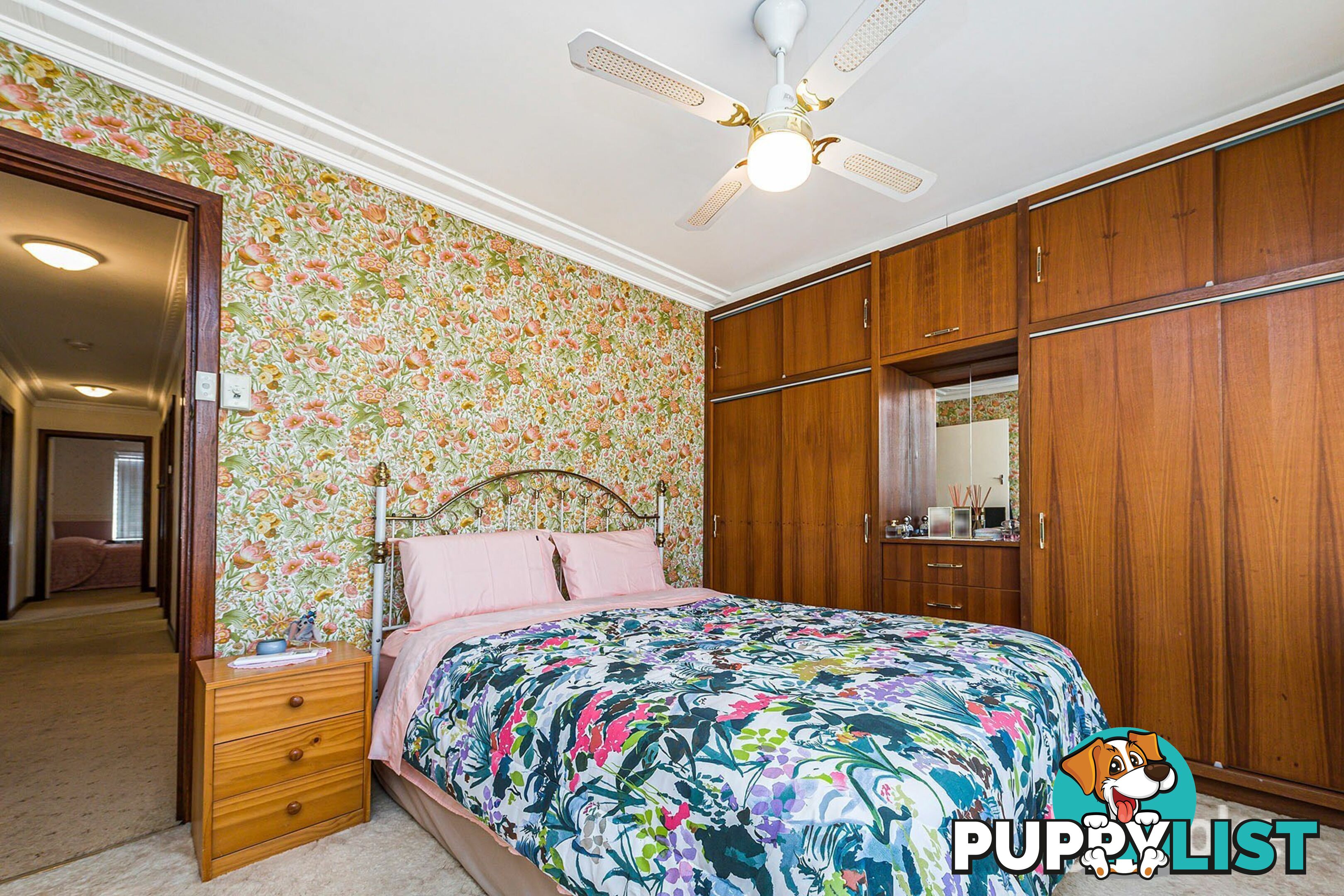 19 Coops Avenue THORNLIE WA 6108