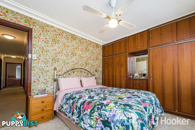 19 Coops Avenue THORNLIE WA 6108