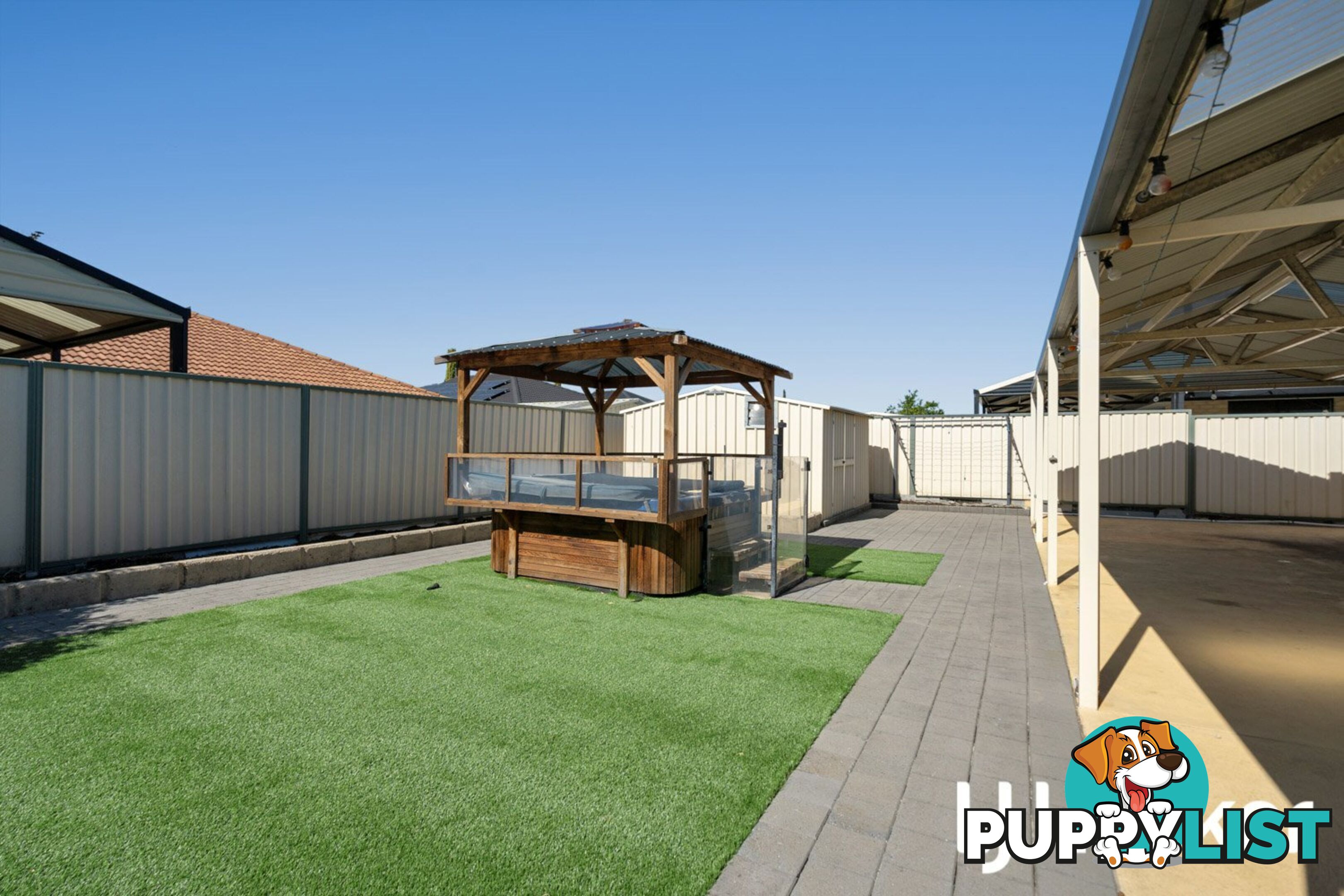17 Edinburgh Road SEVILLE GROVE WA 6112