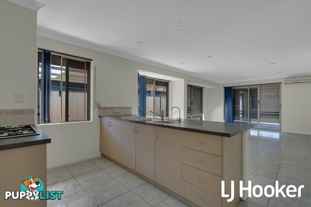 17 Edinburgh Road SEVILLE GROVE WA 6112