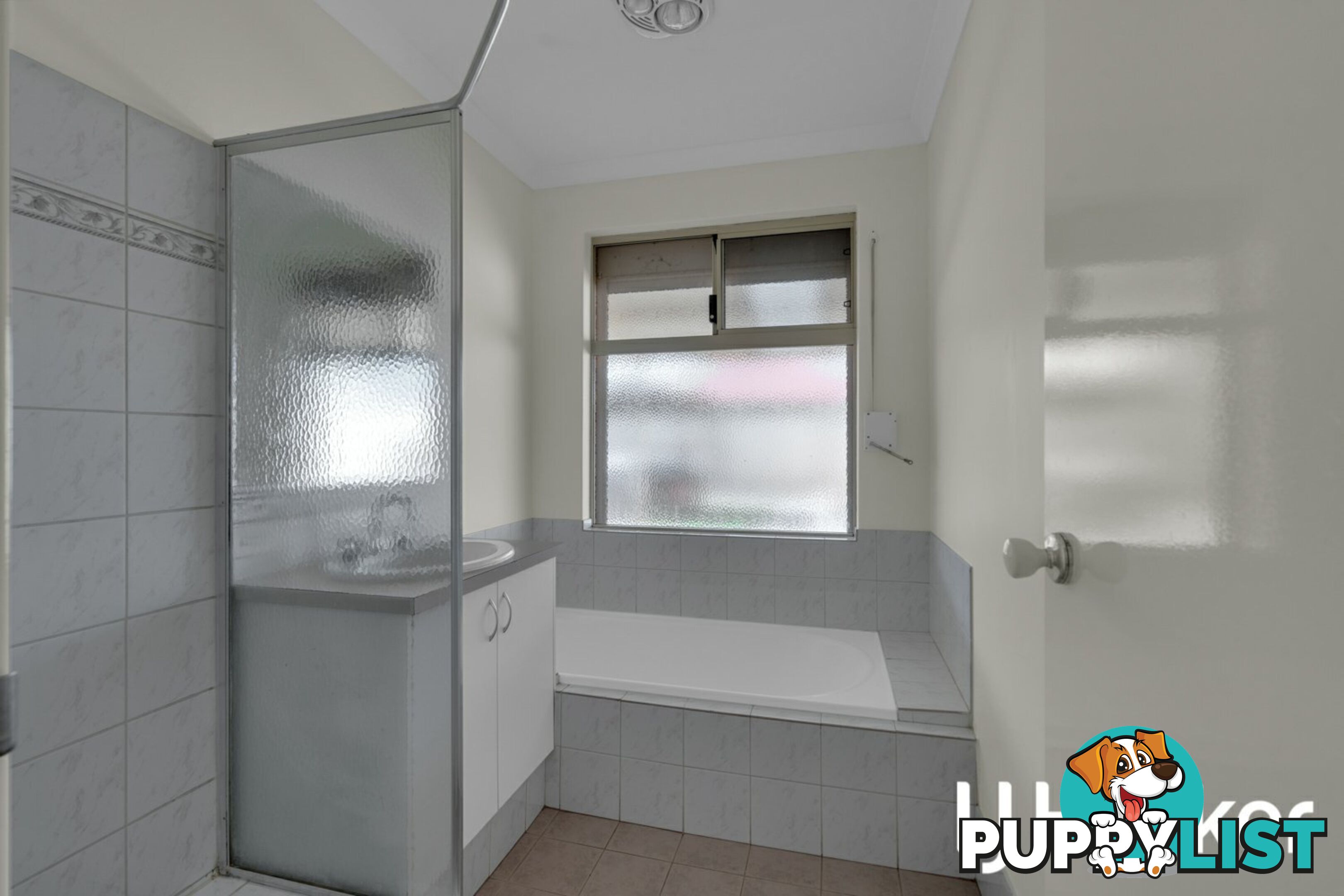 17 Edinburgh Road SEVILLE GROVE WA 6112