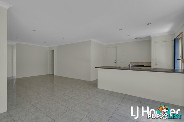 17 Edinburgh Road SEVILLE GROVE WA 6112