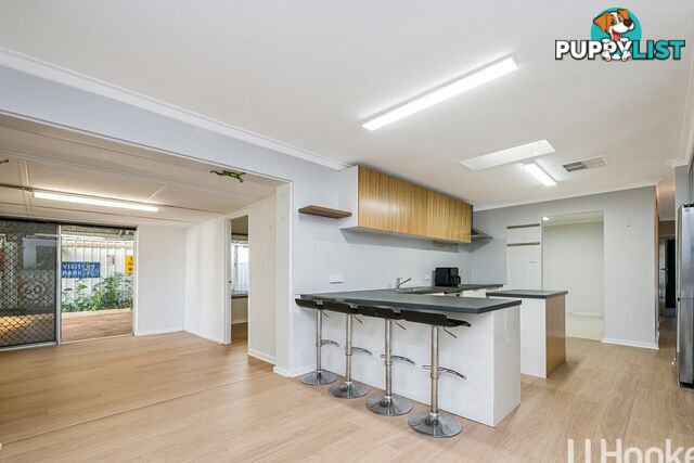 8 Armitage Road KELMSCOTT WA 6111