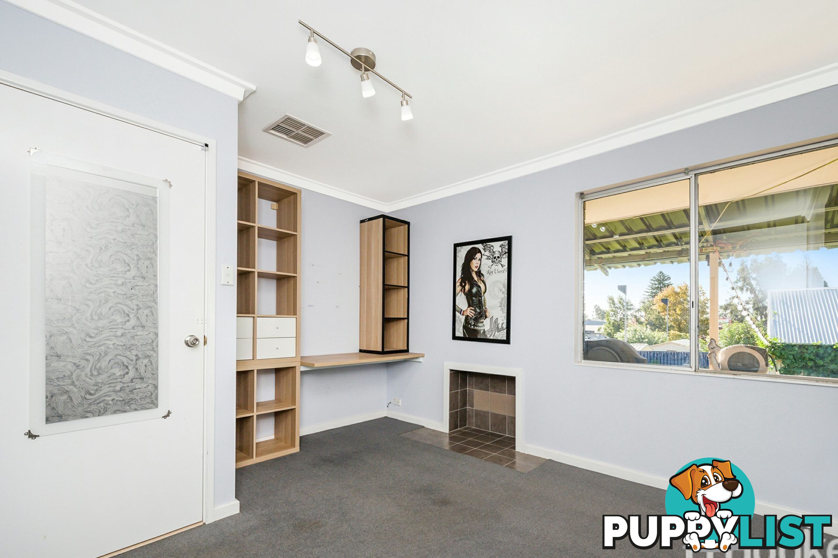 8 Armitage Road KELMSCOTT WA 6111
