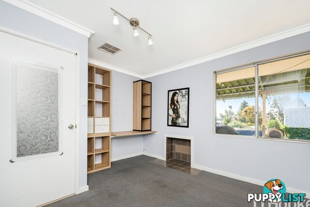 8 Armitage Road KELMSCOTT WA 6111