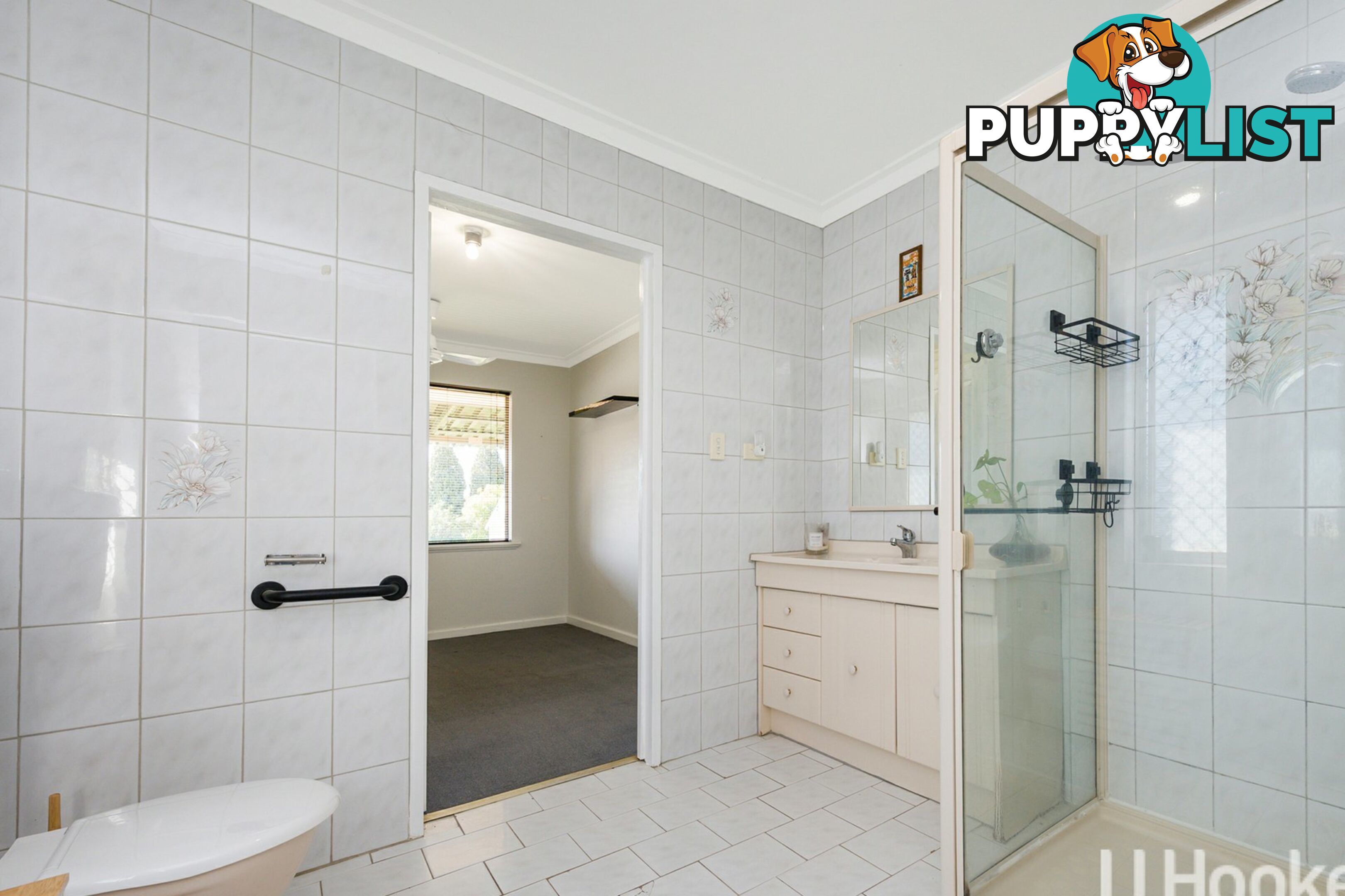 8 Armitage Road KELMSCOTT WA 6111