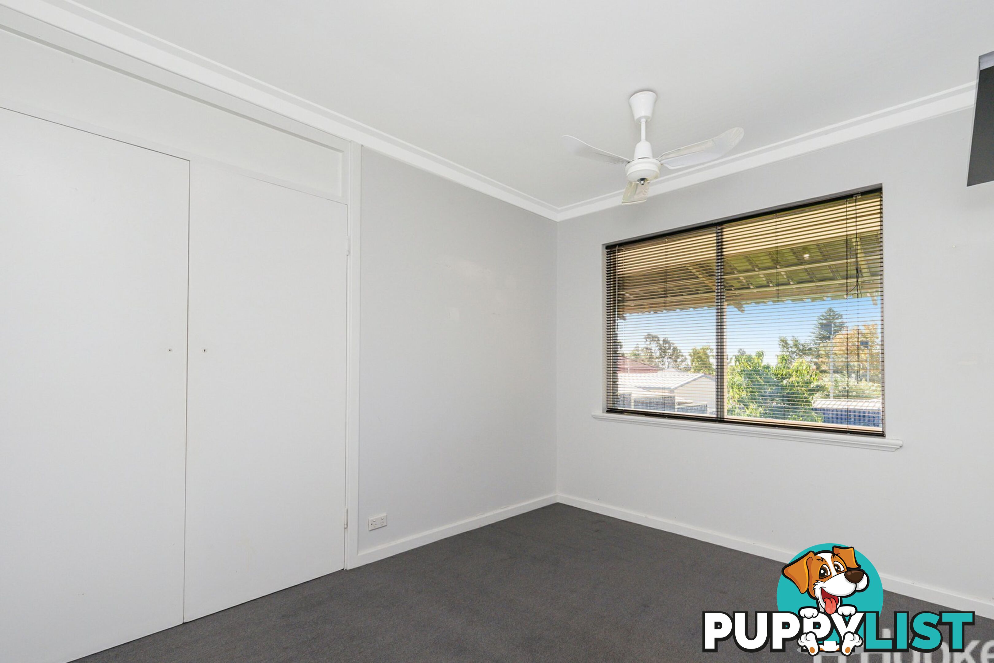 8 Armitage Road KELMSCOTT WA 6111