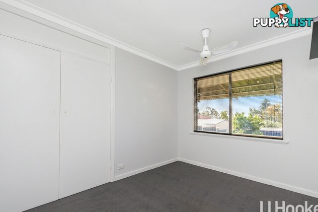 8 Armitage Road KELMSCOTT WA 6111
