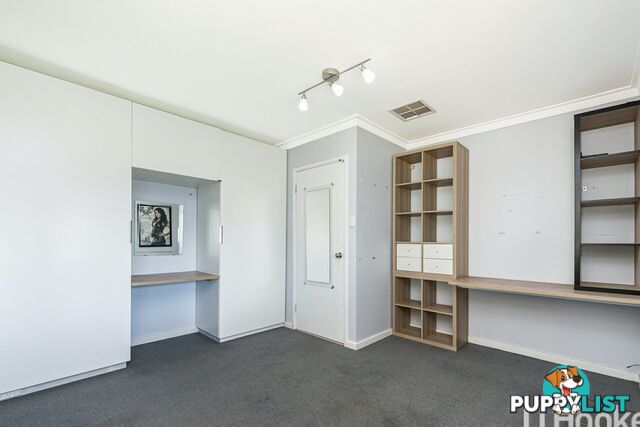 8 Armitage Road KELMSCOTT WA 6111