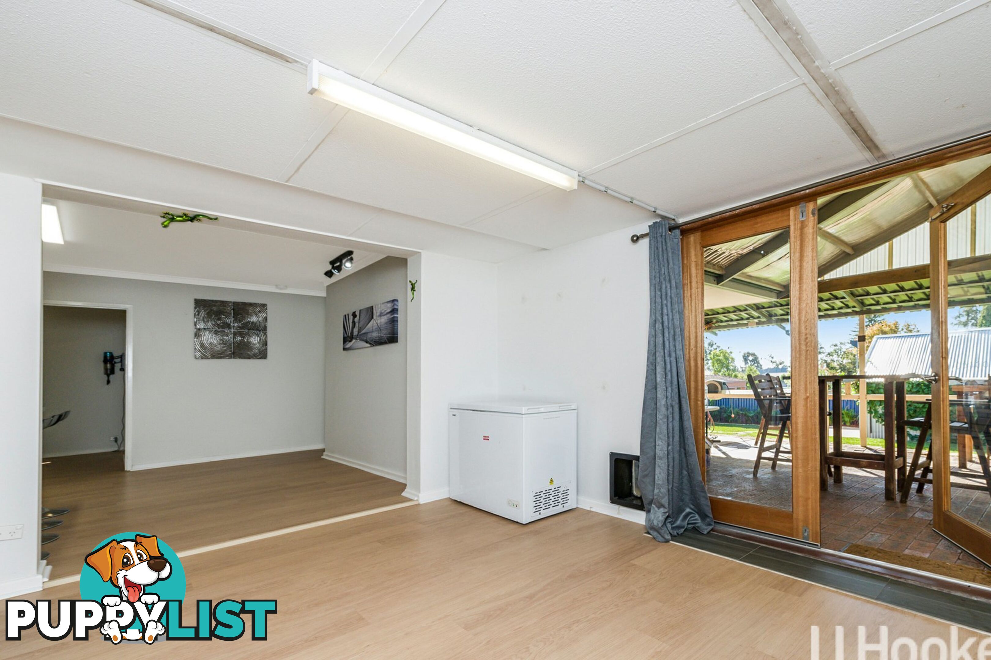 8 Armitage Road KELMSCOTT WA 6111