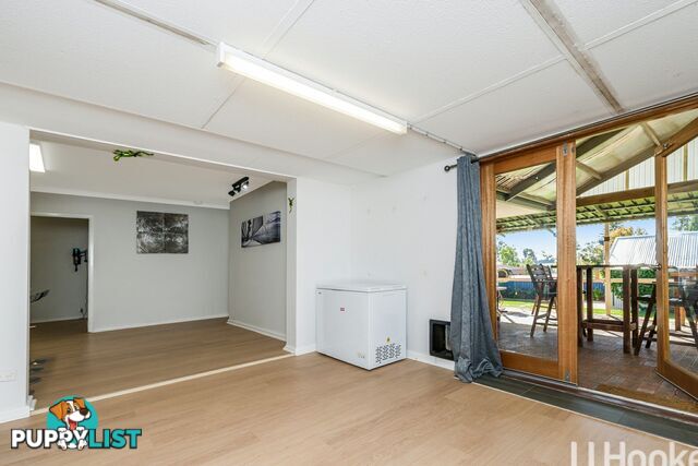 8 Armitage Road KELMSCOTT WA 6111