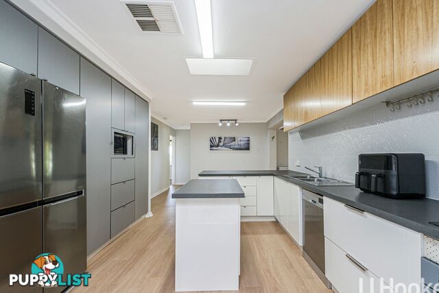 8 Armitage Road KELMSCOTT WA 6111