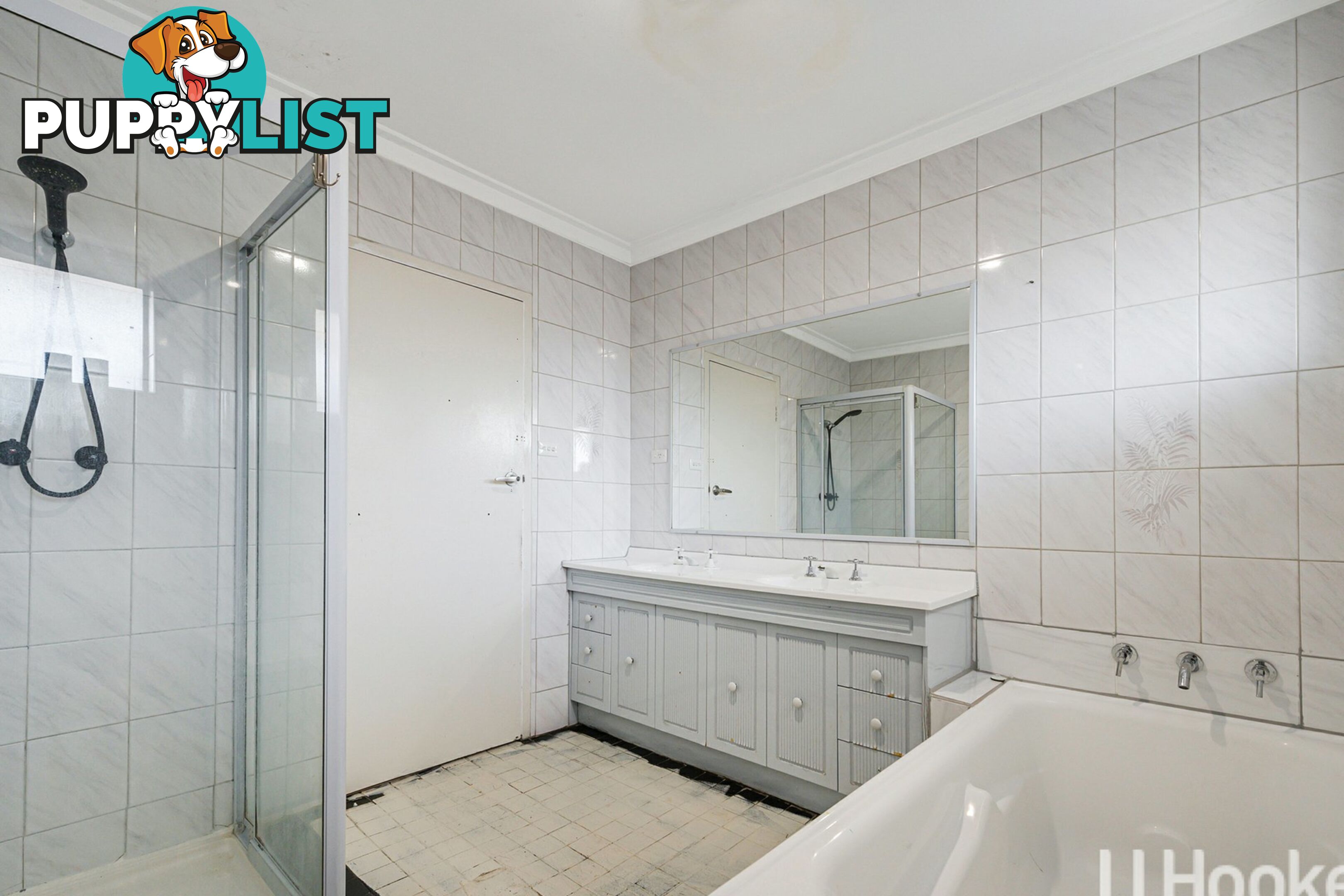 8 Armitage Road KELMSCOTT WA 6111