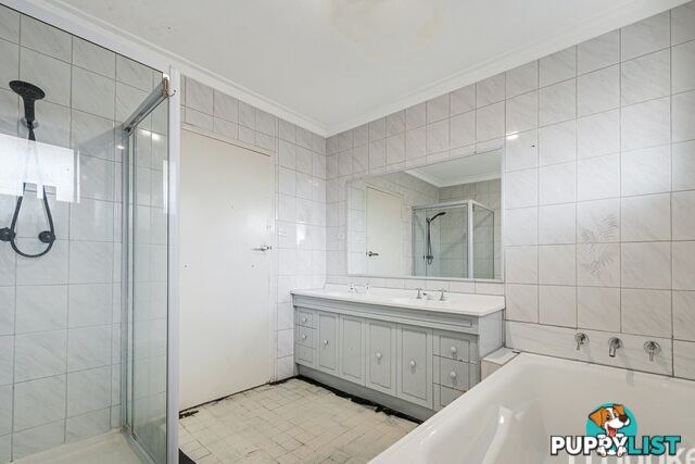 8 Armitage Road KELMSCOTT WA 6111
