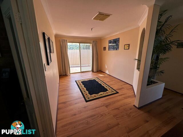 25 Discovery Drive THORNLIE WA 6108