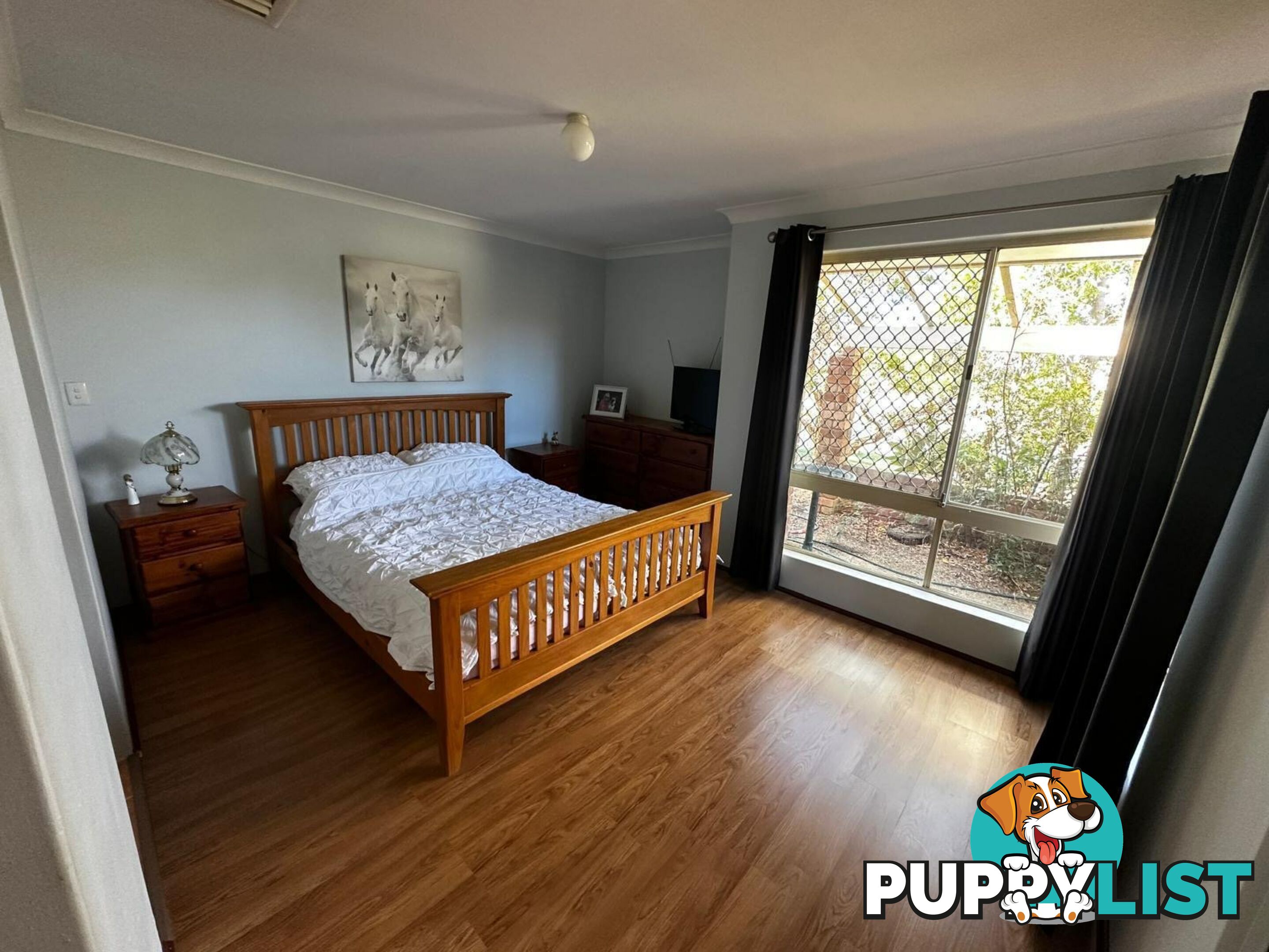 25 Discovery Drive THORNLIE WA 6108