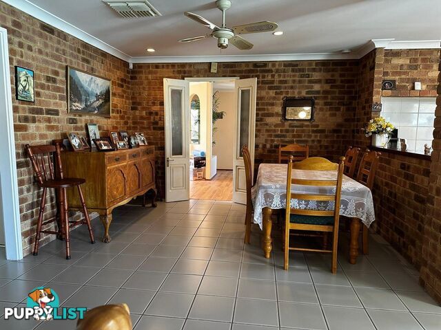 25 Discovery Drive THORNLIE WA 6108