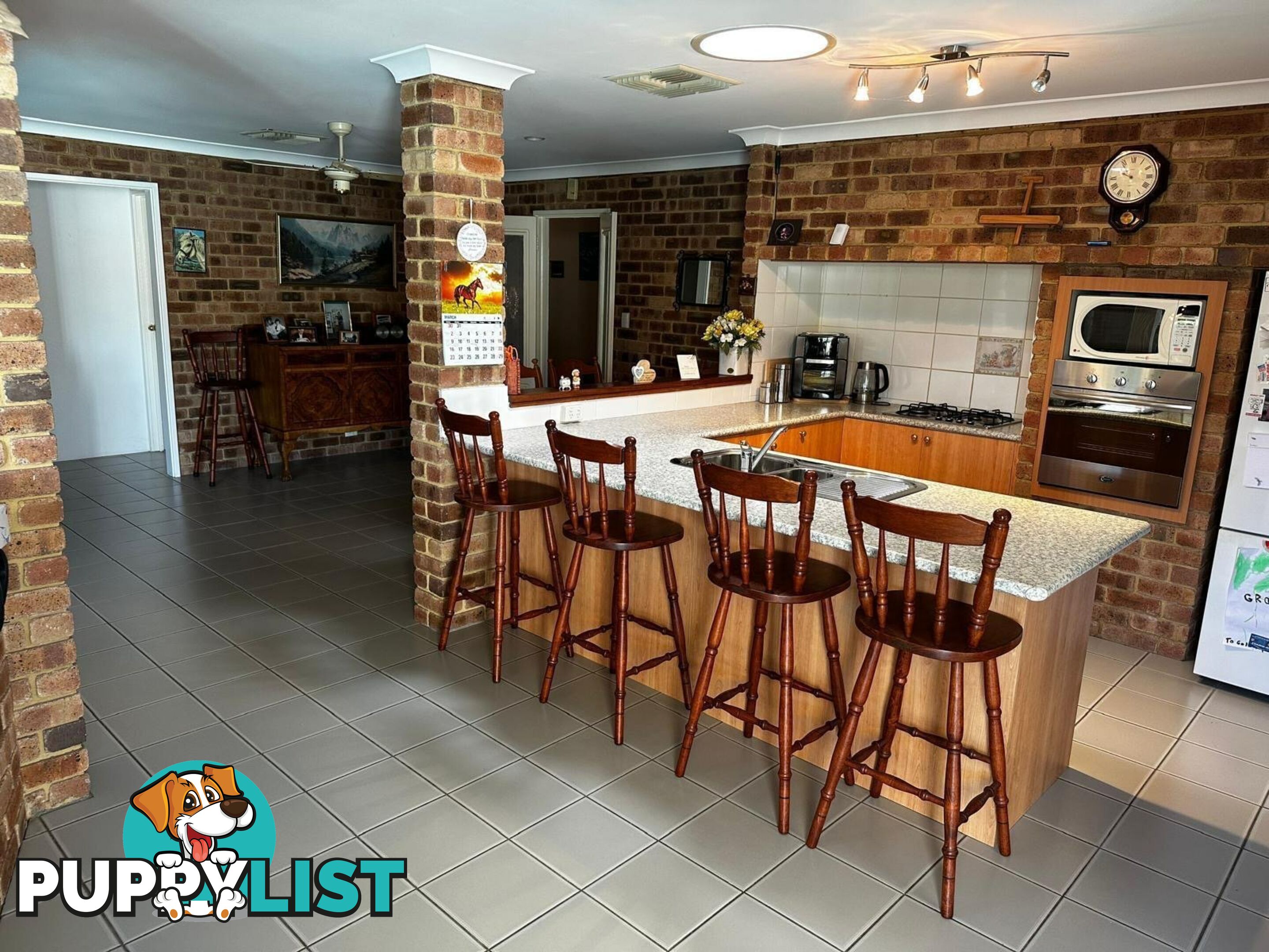 25 Discovery Drive THORNLIE WA 6108