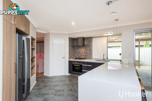 5 Lupin Close THORNLIE WA 6108