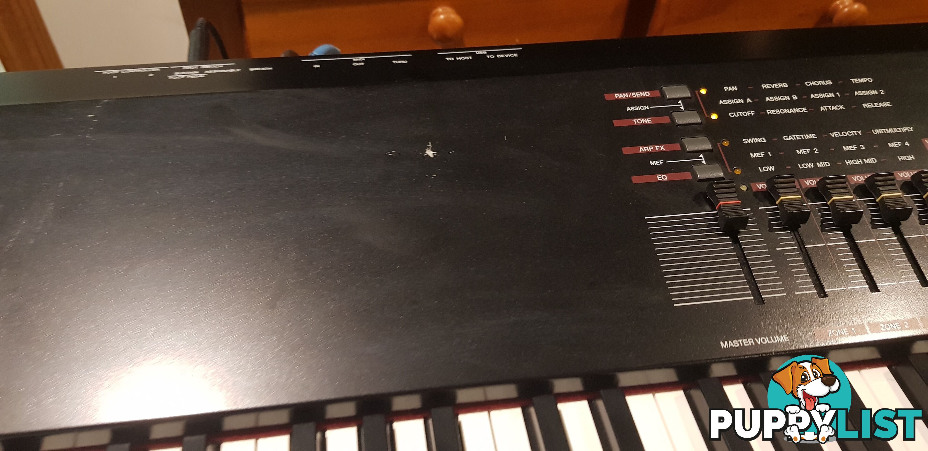 Yamaha S90 ES stage piano/synth with custom flight case and free delivery