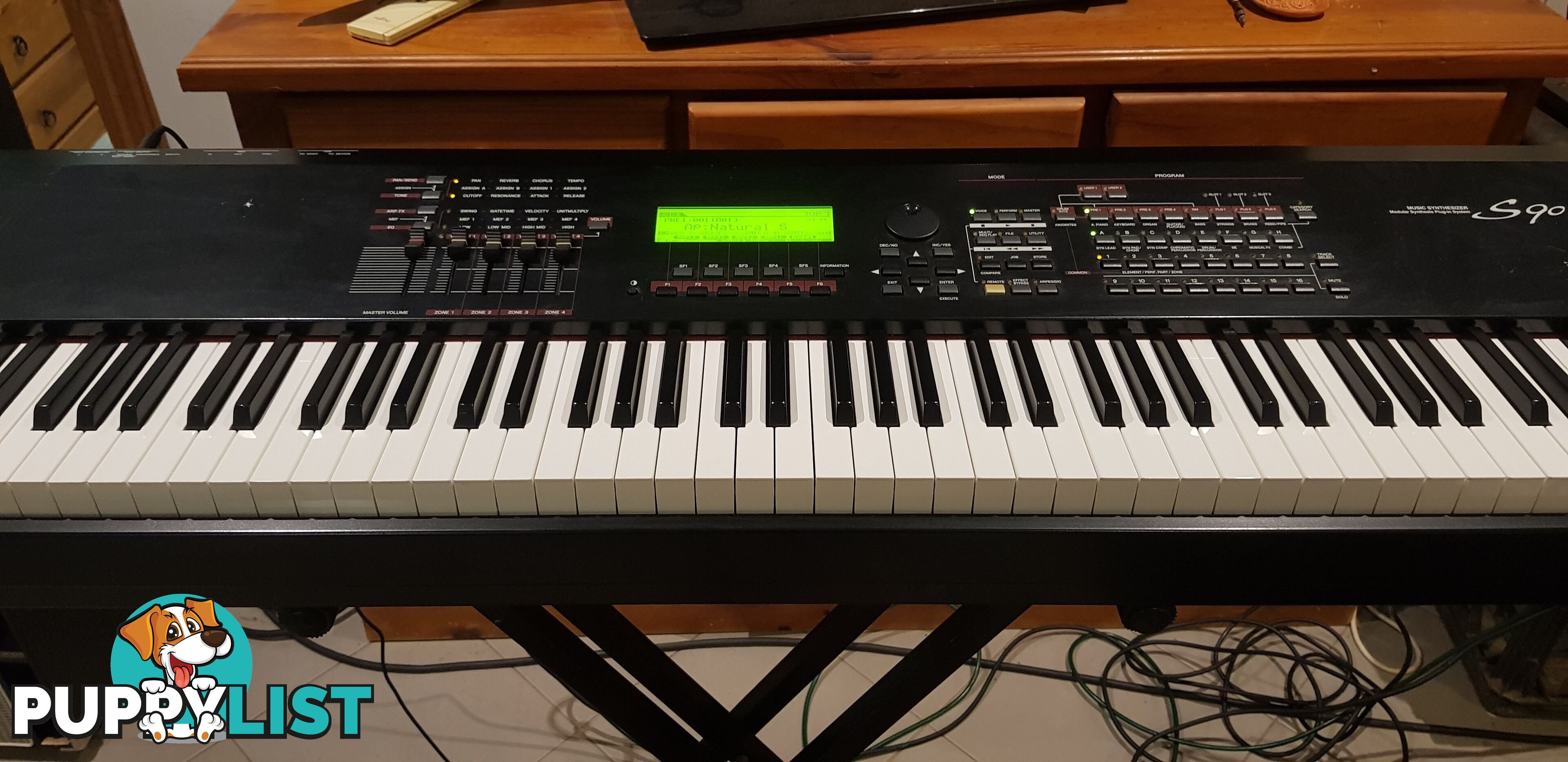 Yamaha S90 ES stage piano/synth with custom flight case and free delivery