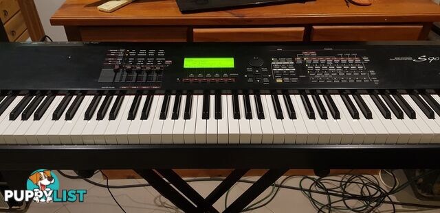 Yamaha S90 ES stage piano/synth with custom flight case and free delivery