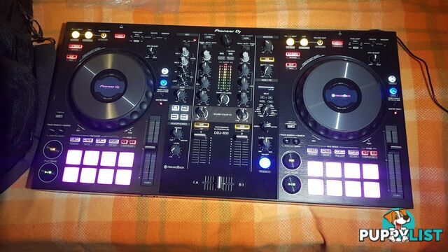 Pioneer DJ DDJ-800 2 Channel Portable DJ Controller for Rekordbox