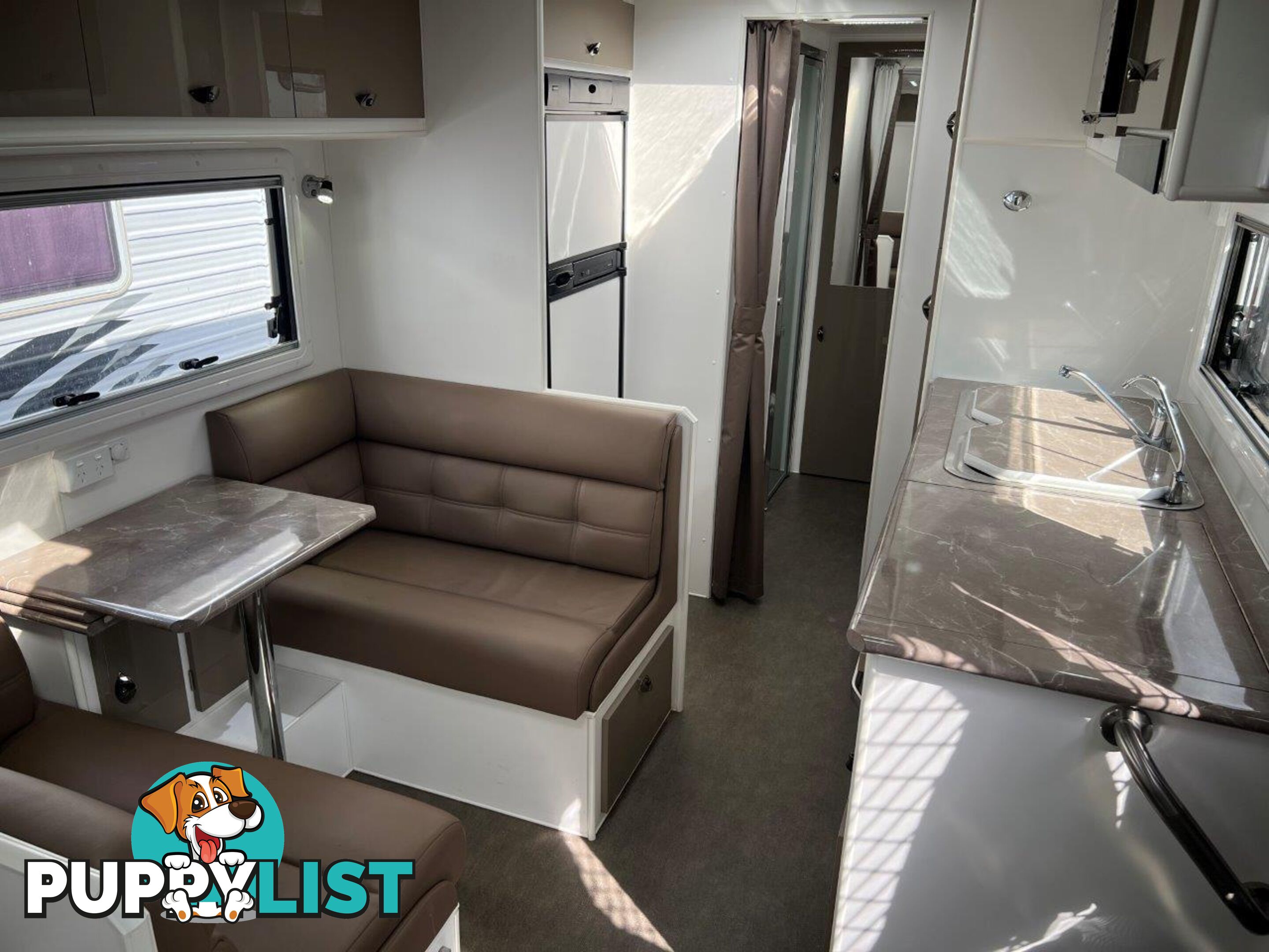 OPAL TOURER MK1 200 CARAVAN WITH BUNK BEDS