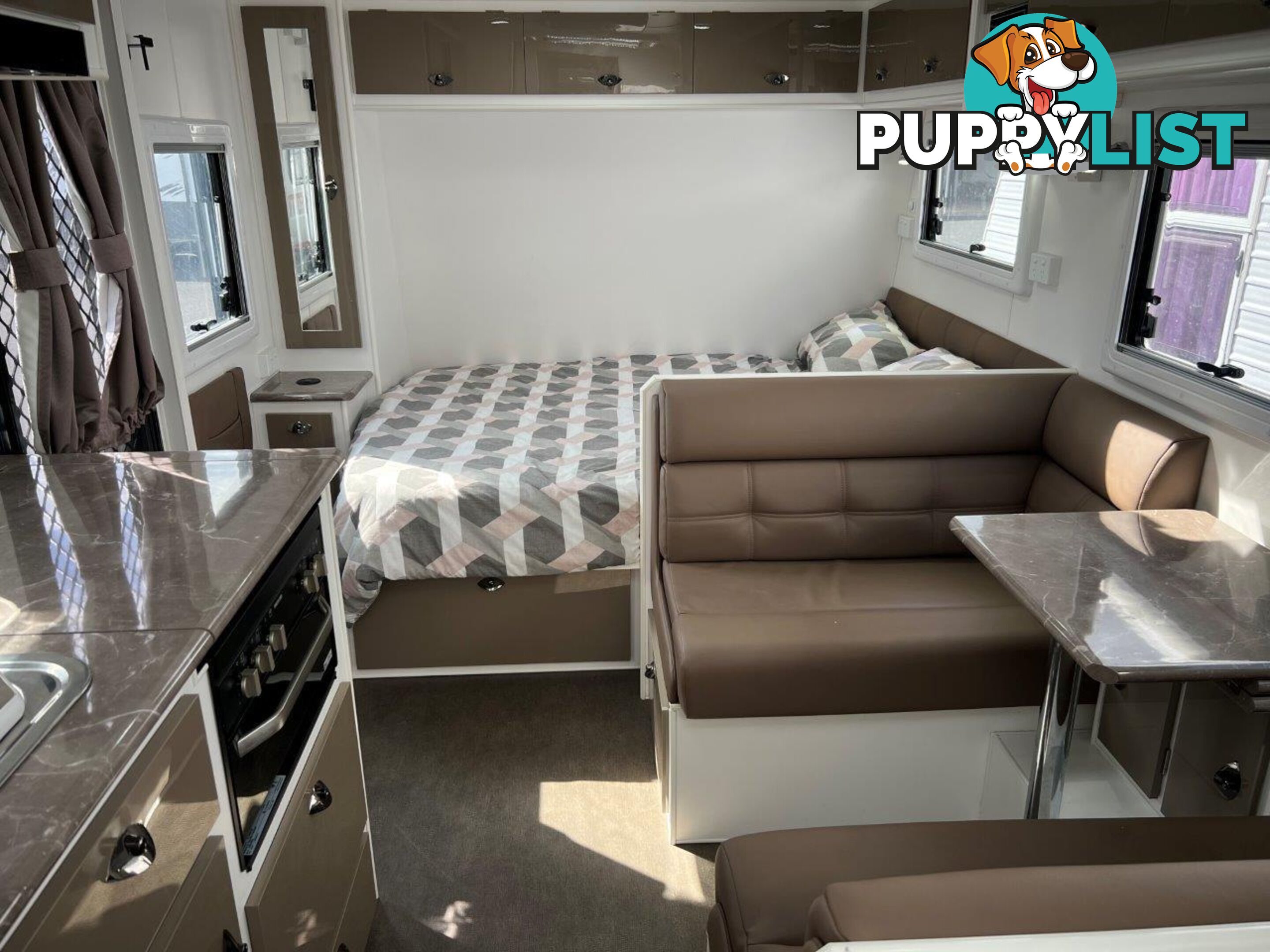 OPAL TOURER MK1 200 CARAVAN WITH BUNK BEDS