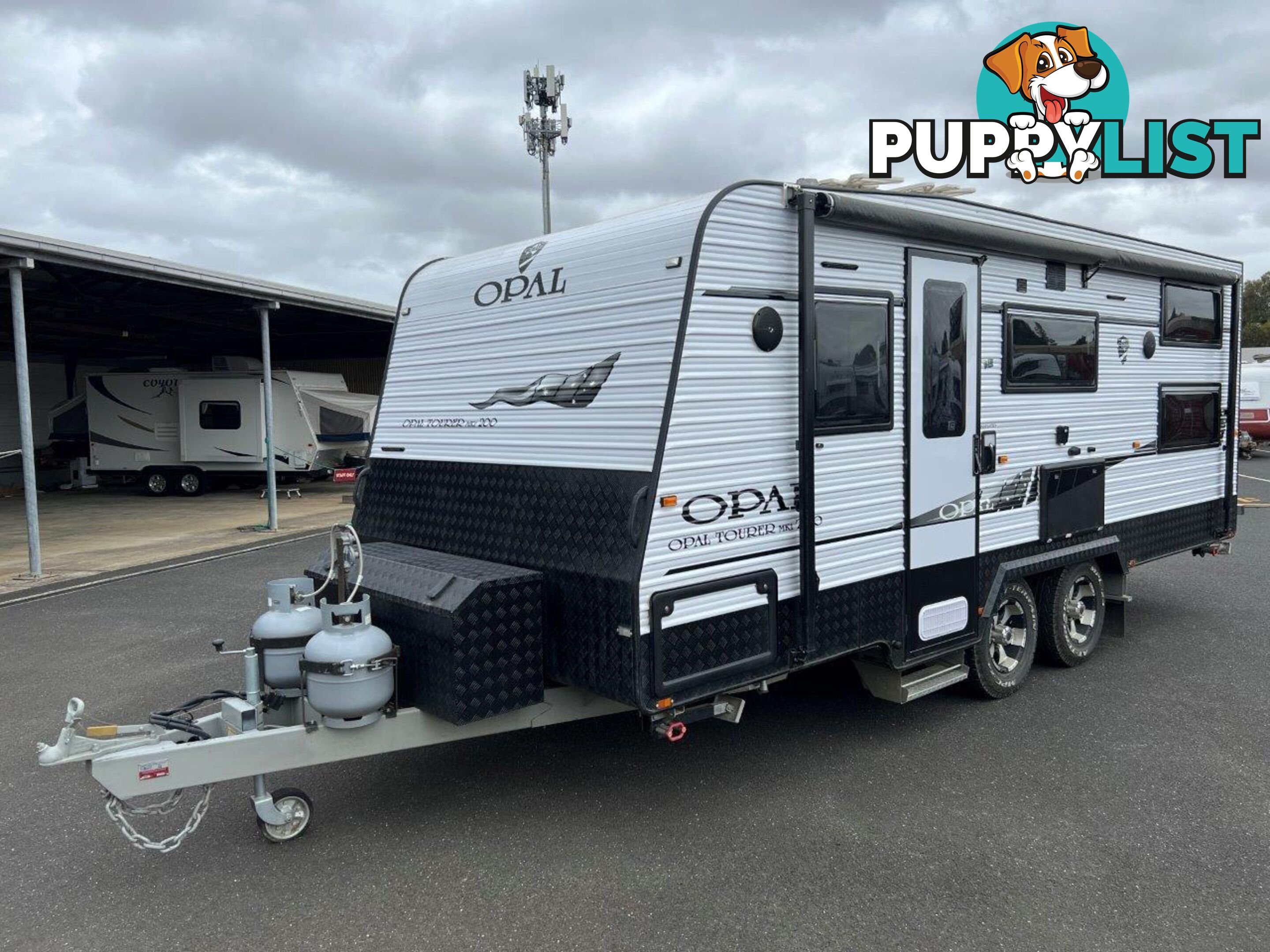 OPAL TOURER MK1 200 CARAVAN WITH BUNK BEDS