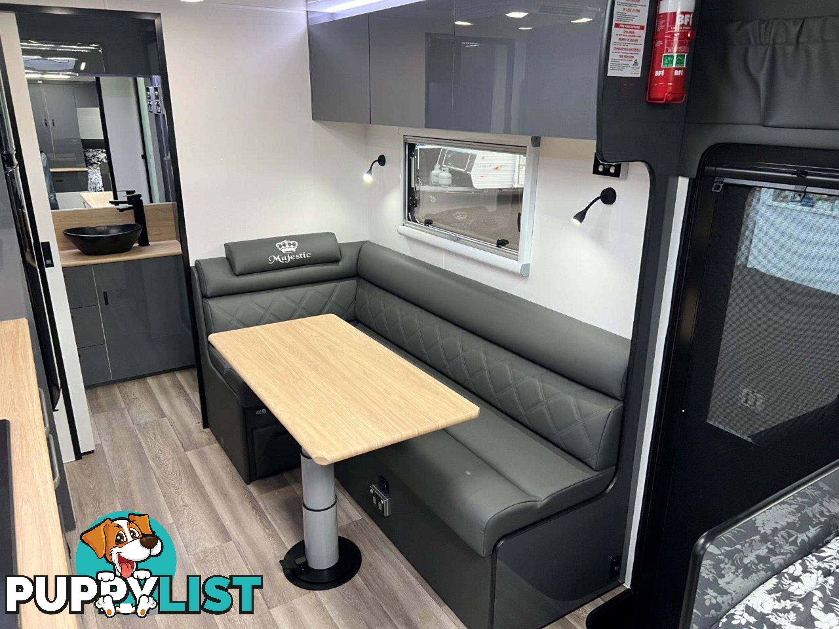 2024 MAJESTIC KNIGHT SLE 186 CARAVAN WITH SINGLE BEDS