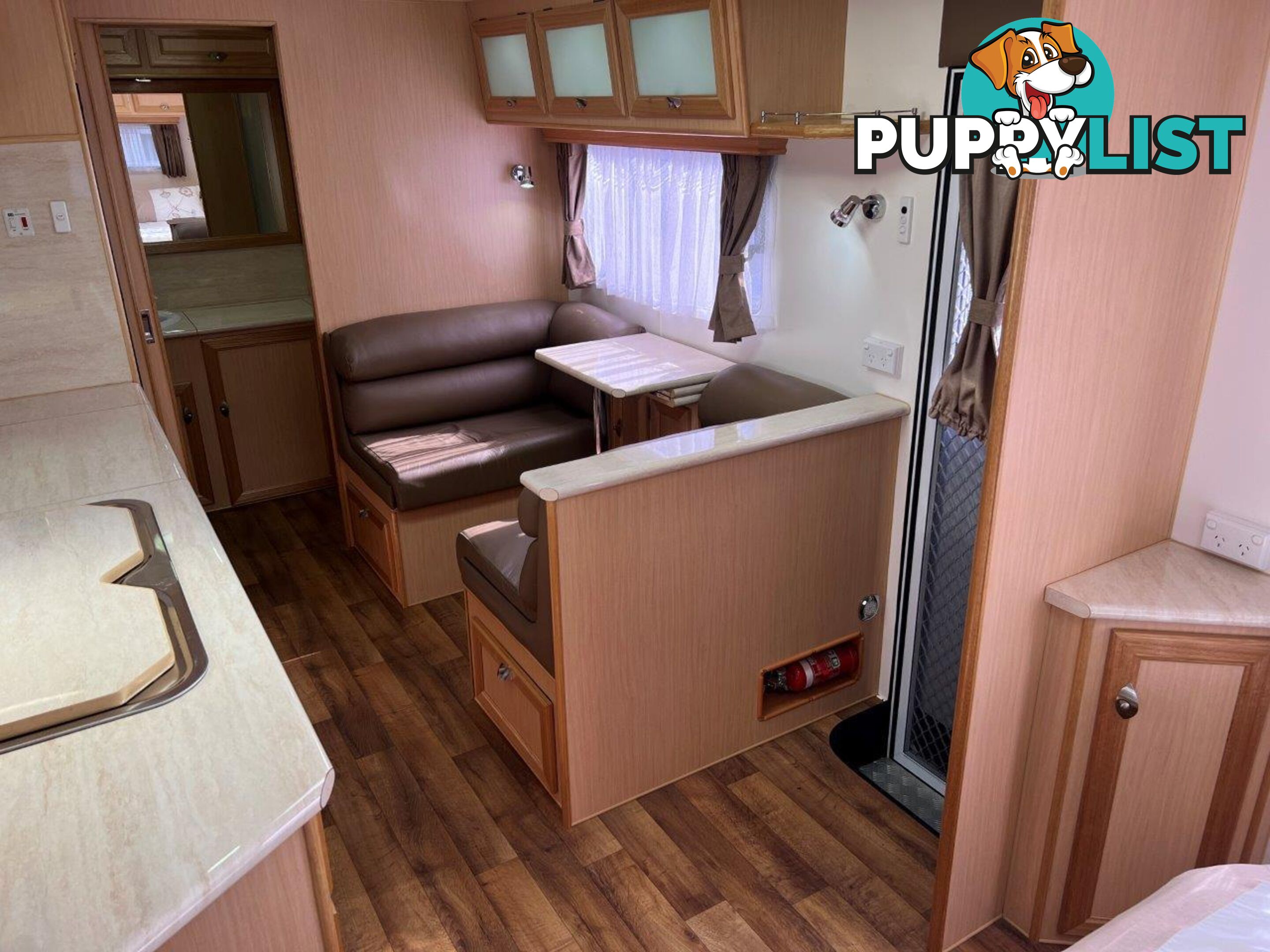 OPAL SOUTHERN EXPLORER SERIES 196 CARAVAN