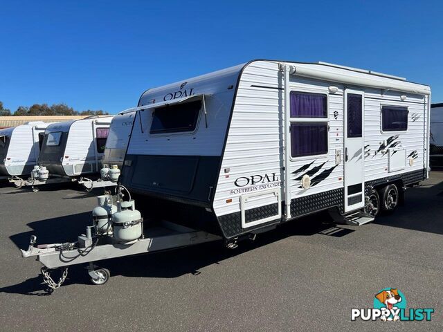 OPAL SOUTHERN EXPLORER SERIES 196 CARAVAN