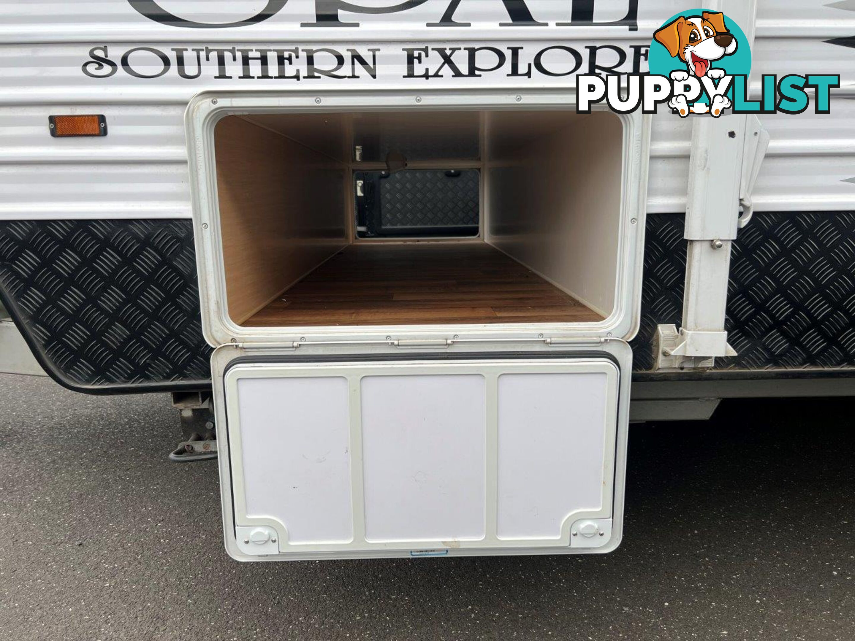 OPAL SOUTHERN EXPLORER SERIES 196 CARAVAN