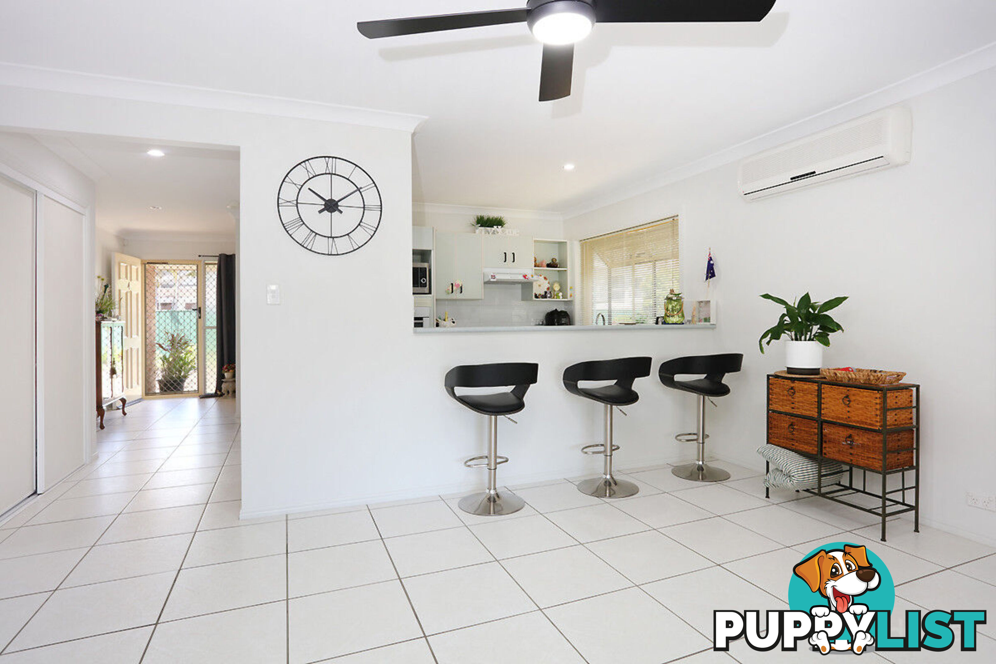 4/427 Oxley Drive RUNAWAY BAY QLD 4216