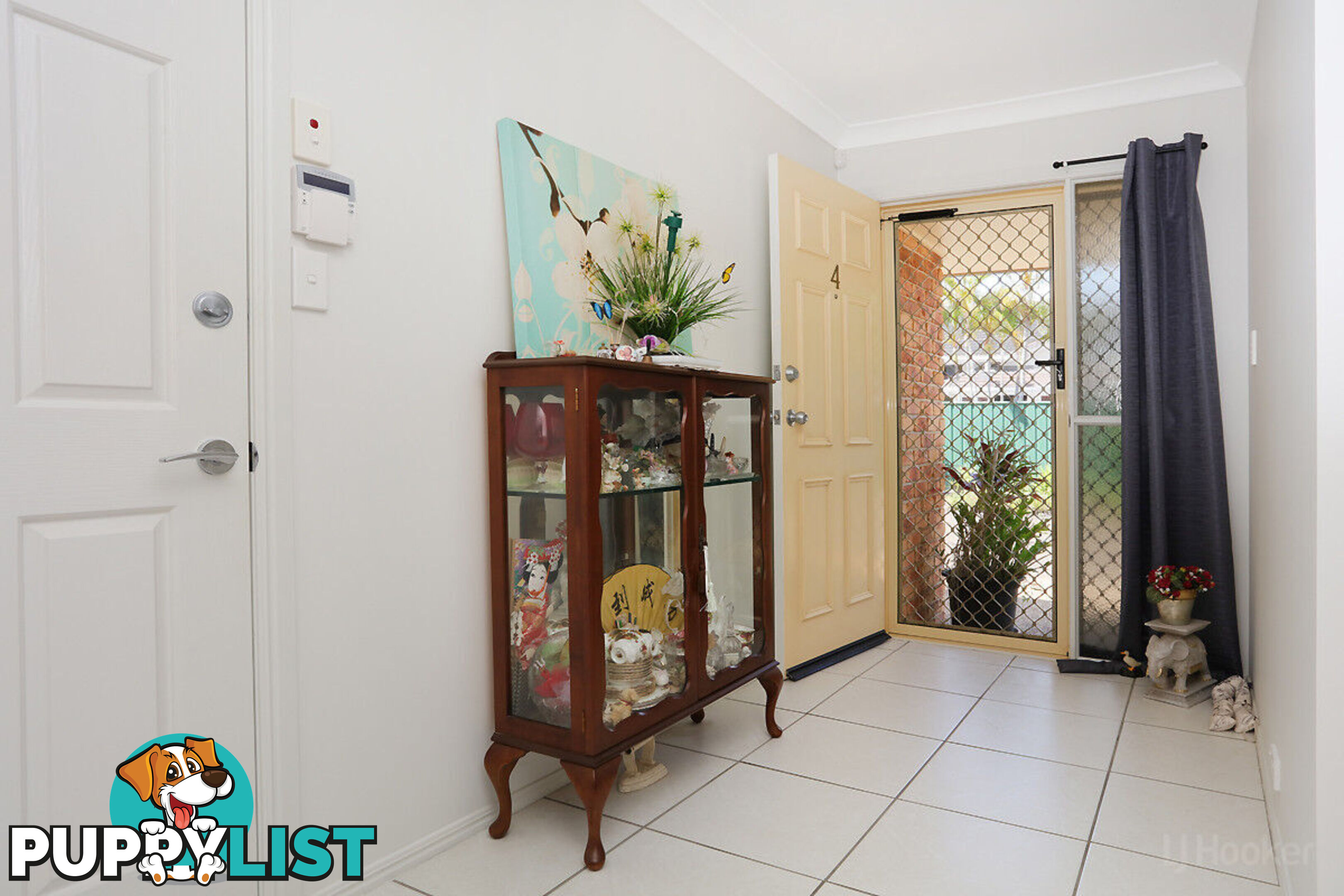 4/427 Oxley Drive RUNAWAY BAY QLD 4216