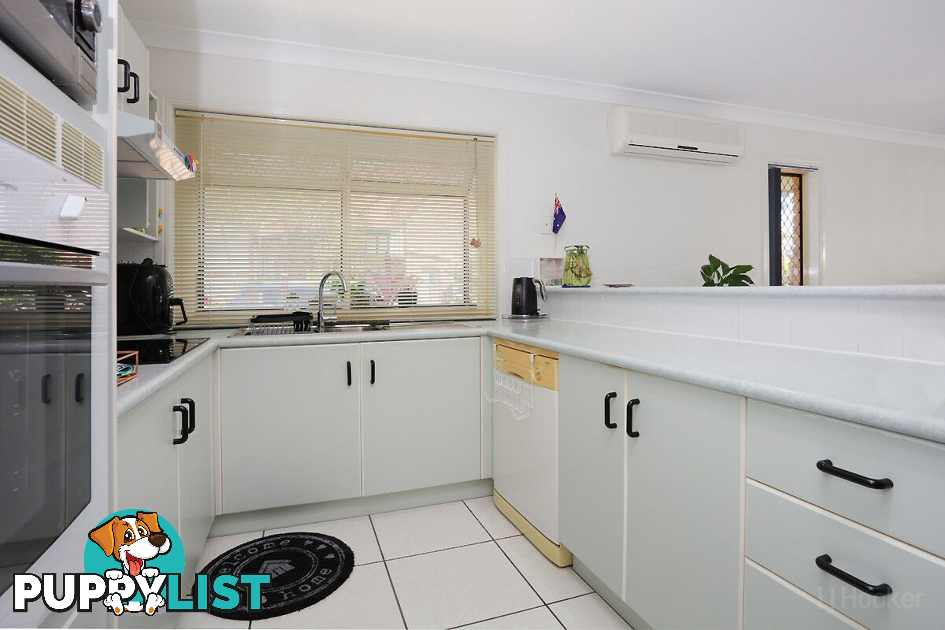 4/427 Oxley Drive RUNAWAY BAY QLD 4216