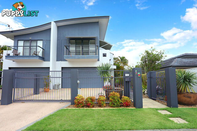 2/40 Markham Avenue RUNAWAY BAY QLD 4216