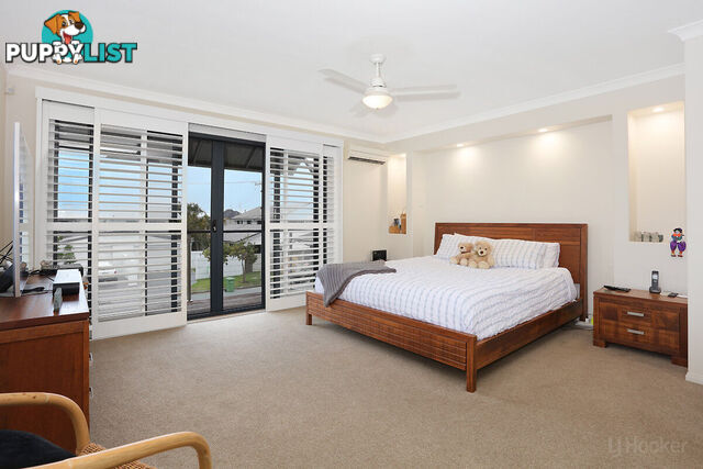 2/40 Markham Avenue RUNAWAY BAY QLD 4216