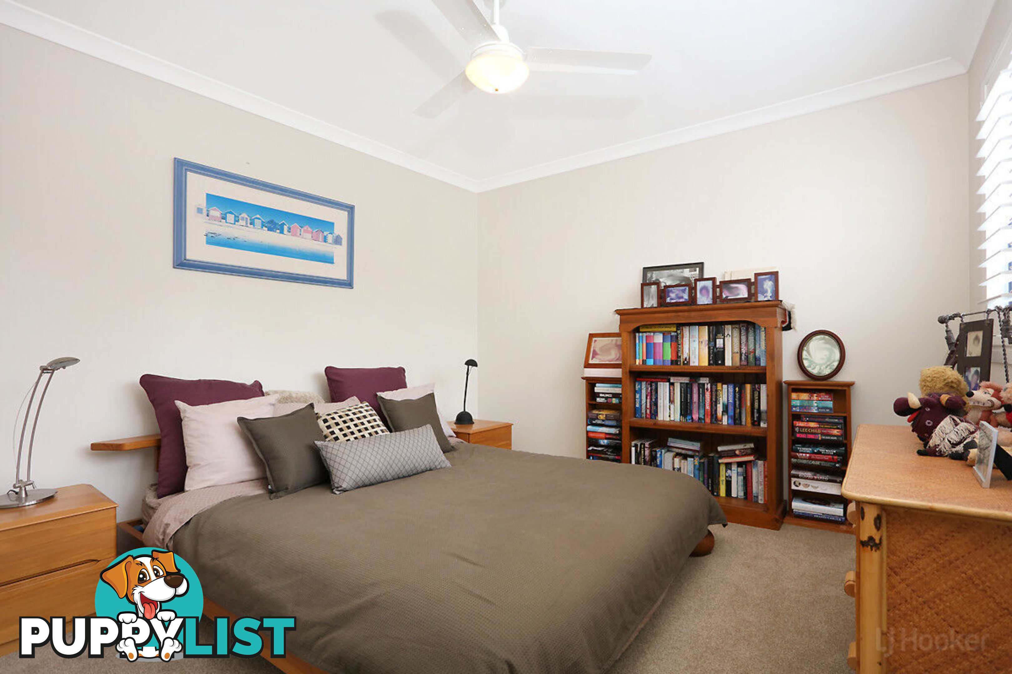 2/40 Markham Avenue RUNAWAY BAY QLD 4216