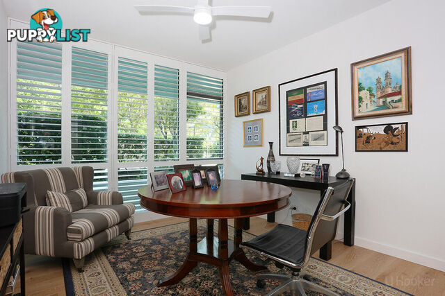 6101/2 Ephraim Island PARADISE POINT QLD 4216