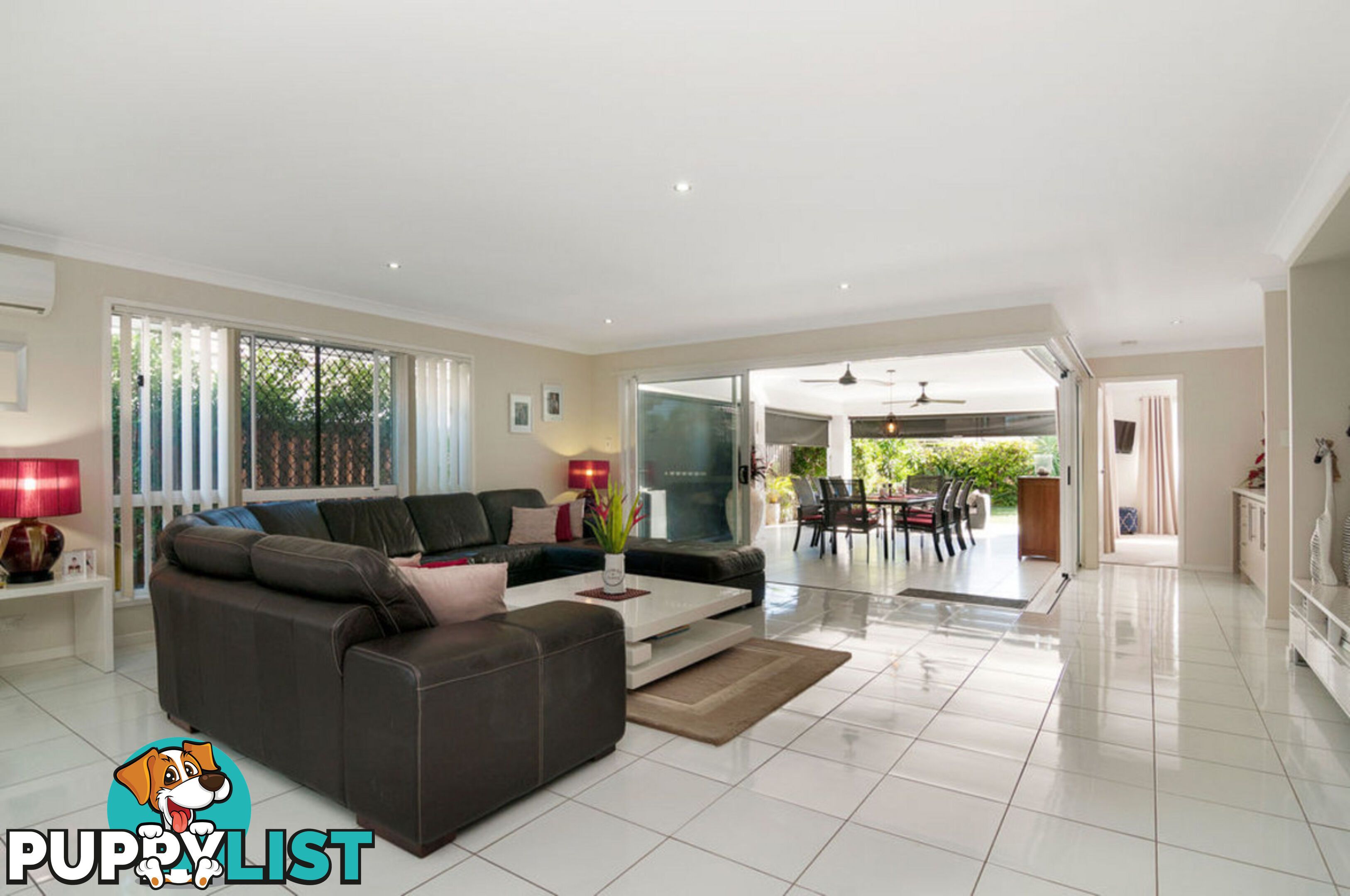 3 Flybridge Way HOPE ISLAND QLD 4212