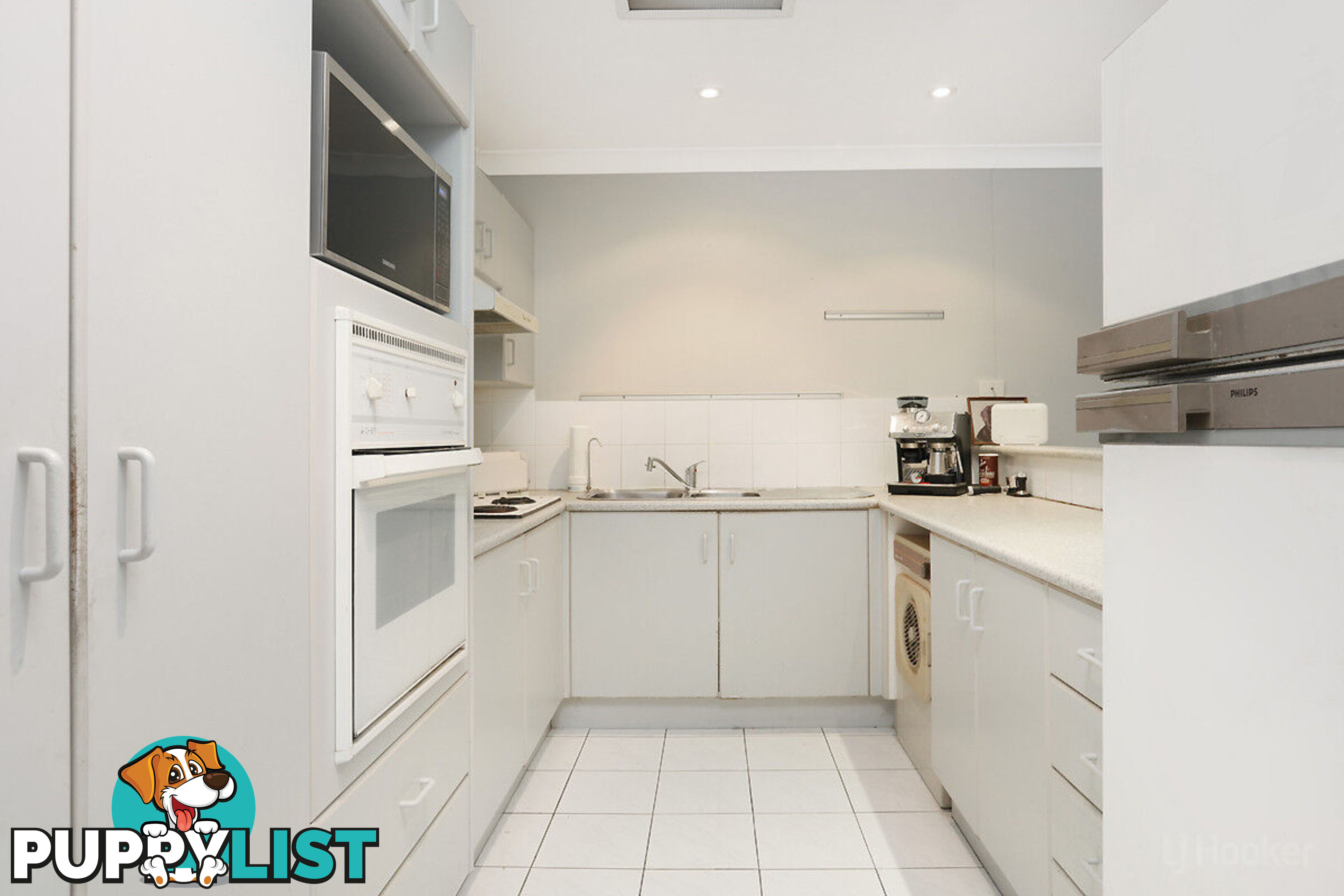 3/427 Oxley Drive RUNAWAY BAY QLD 4216