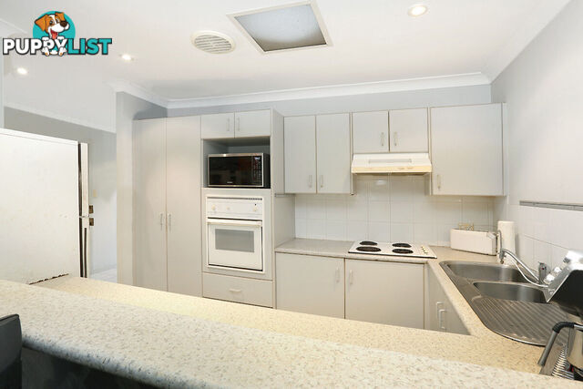 3/427 Oxley Drive RUNAWAY BAY QLD 4216