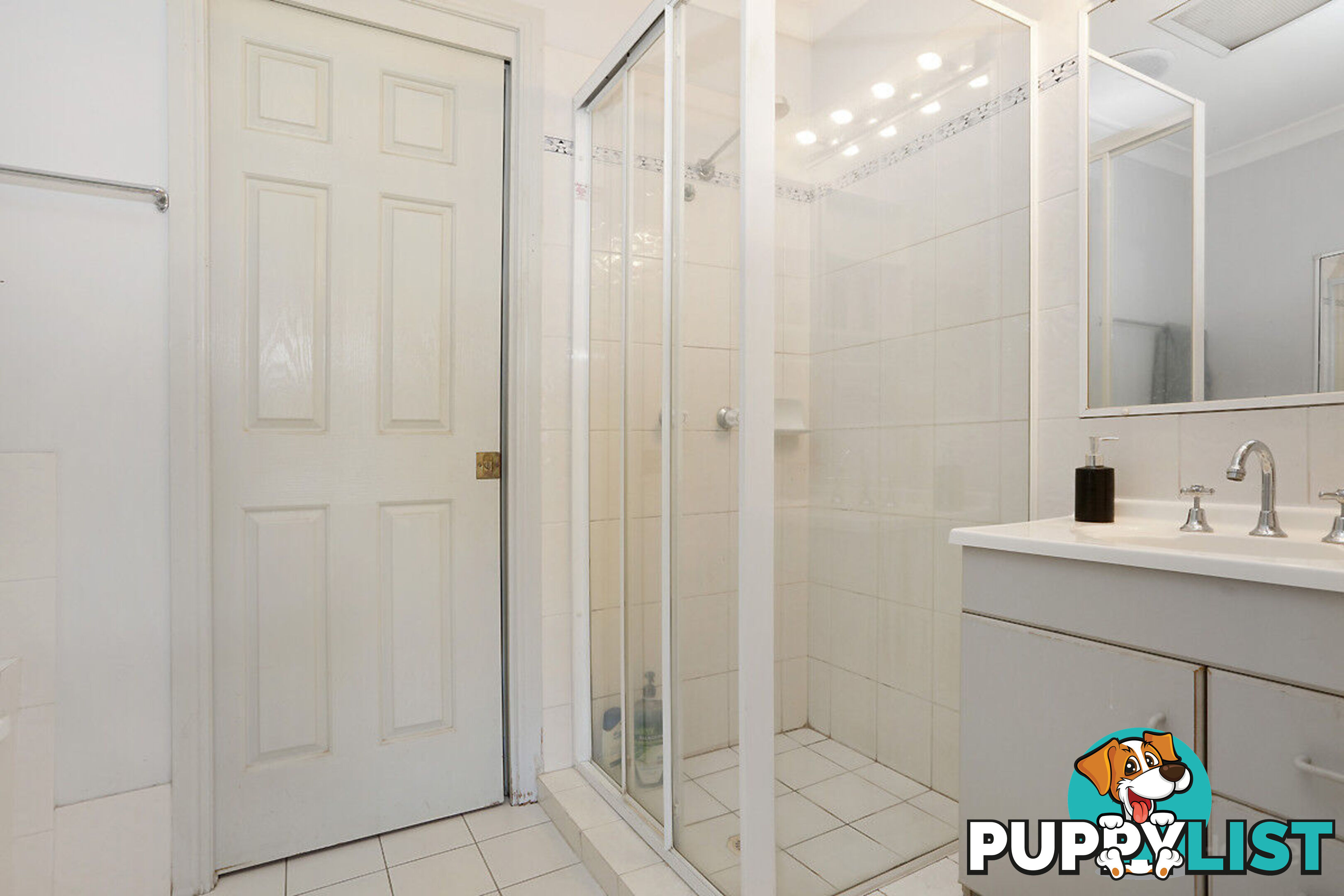 3/427 Oxley Drive RUNAWAY BAY QLD 4216
