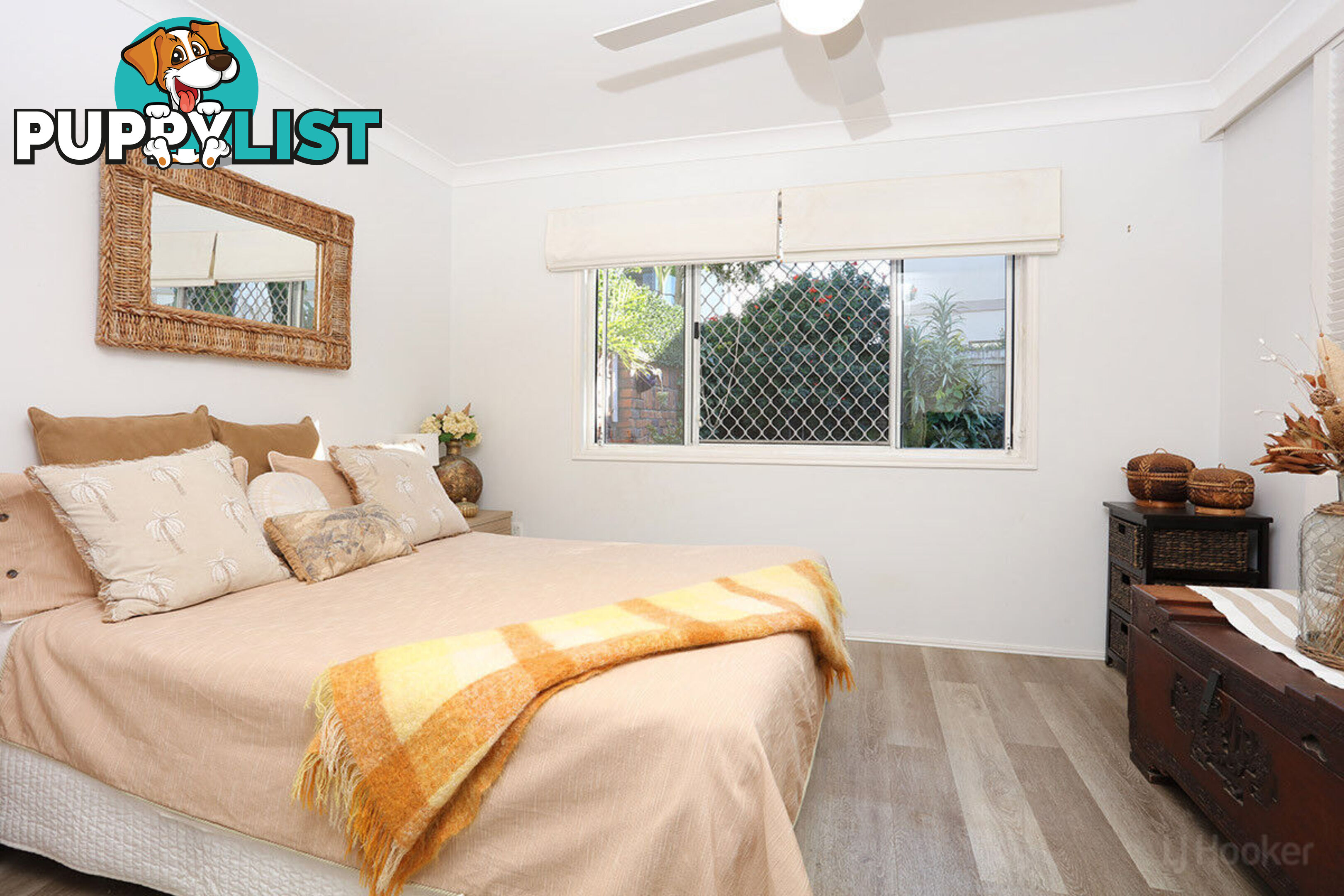 2/5 Cassia Street RUNAWAY BAY QLD 4216