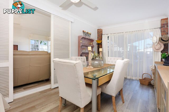 2/5 Cassia Street RUNAWAY BAY QLD 4216